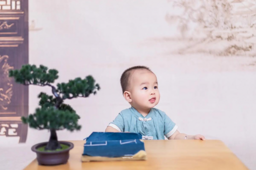 德阳宝宝眼屎多是什么原因 德阳宝宝眼屎多是什么原因